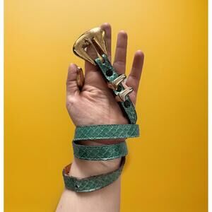 Vintage MZ Accessories Of NY Turquoise Genuine Snakeskin Gold Buckle Belt
